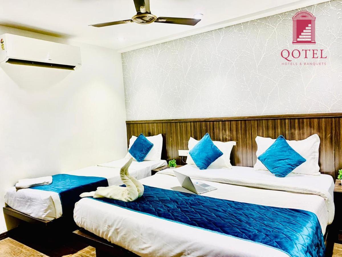 Qotel Hotel Rajouri Garden Above Ritu Marbles, Near Rajouri Garden Metro Station-Couple Friendly Нью-Делі Екстер'єр фото