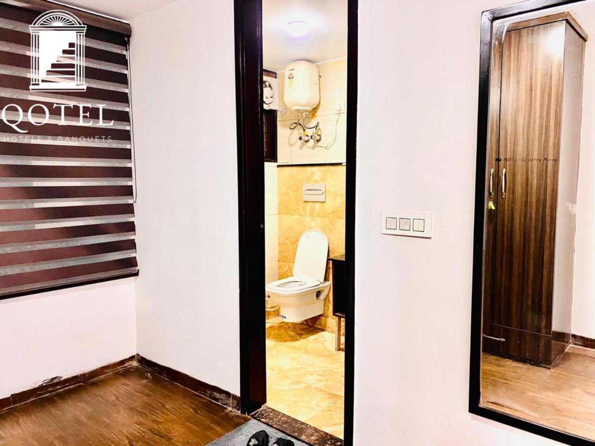 Qotel Hotel Rajouri Garden Above Ritu Marbles, Near Rajouri Garden Metro Station-Couple Friendly Нью-Делі Екстер'єр фото